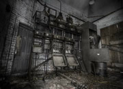 逃出阴森废弃工厂-一次偶然的际遇你发现了一个废弃的神秘工厂..