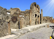 Ancient City Pompeii Escape