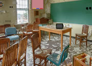 Abandoned Creepy Class Room Escape 2