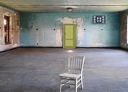Abandoned Alone Room Escape